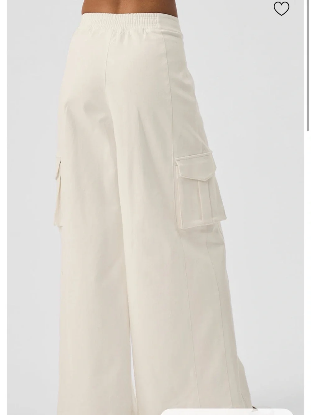 ALO Yoga Off-White Wide-Leg Cargo Pants